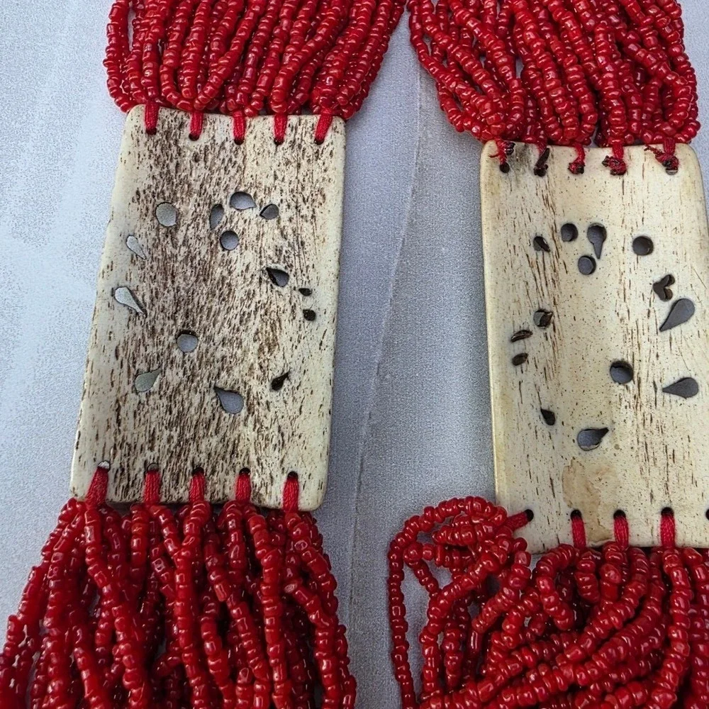 Vintage‎ Red Multi Strand Seed Bead Elephant Carved Statement Necklace Boho